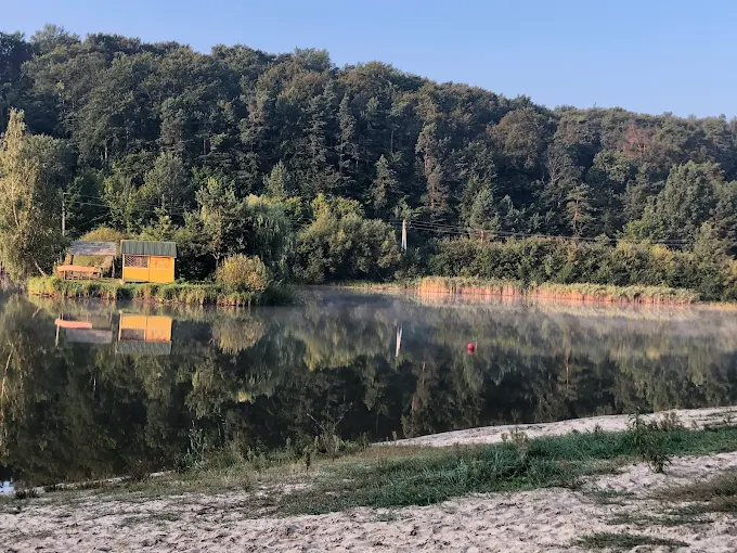 Хата з піччю